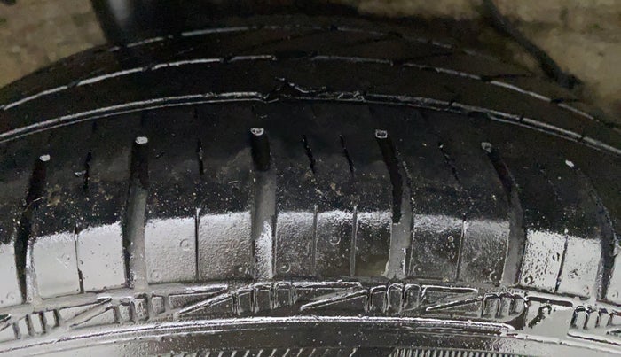 2019 Maruti Celerio VXI CNG OPT, CNG, Manual, 52,266 km, Right Front Tyre Tread