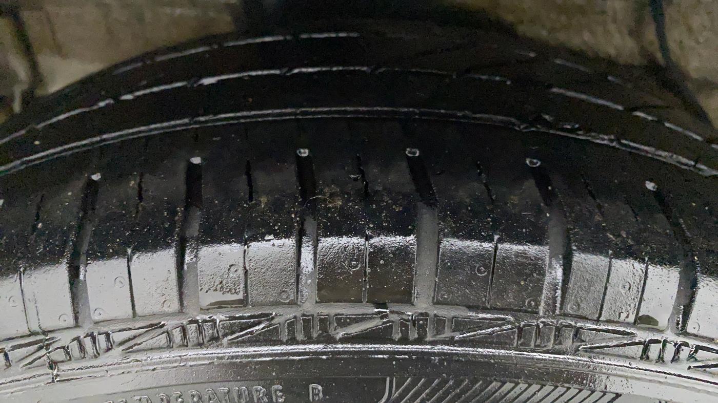 2019 Maruti Celerio VXI CNG OPT, CNG, Manual, 52,266 km, Left Front Tyre Tread