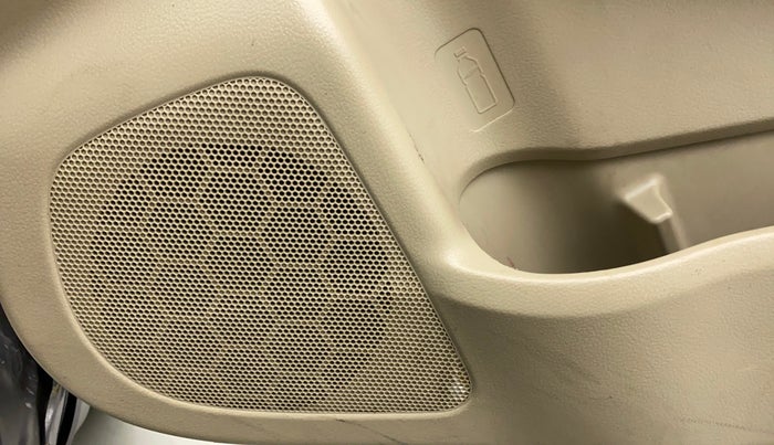 2014 Maruti Ciaz ZXI, Petrol, Manual, 86,736 km, Speaker