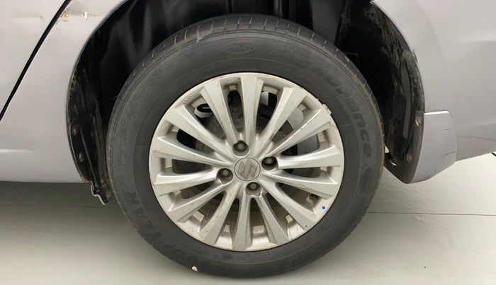2014 Maruti Ciaz ZXI, Petrol, Manual, 86,736 km, Left Rear Wheel