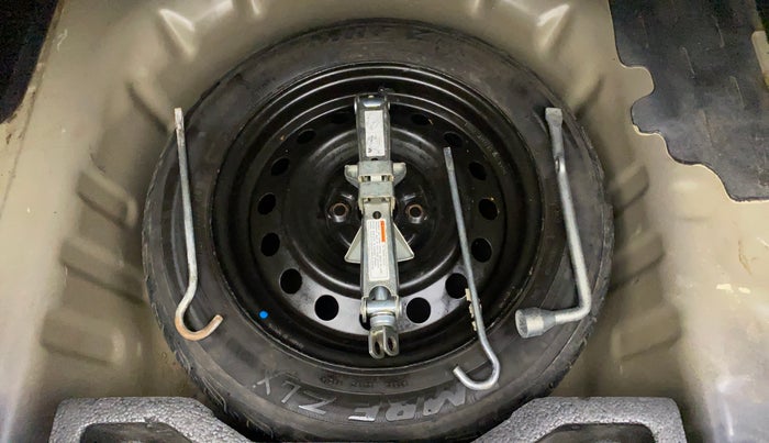 2014 Maruti Ciaz ZXI, Petrol, Manual, 86,736 km, Spare Tyre