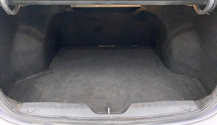 2014 Maruti Ciaz ZXI, Petrol, Manual, 86,736 km, Boot Inside