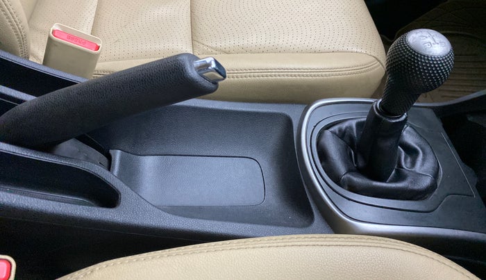 2015 Honda City VX MT PETROL, Petrol, Manual, 61,656 km, Gear Lever