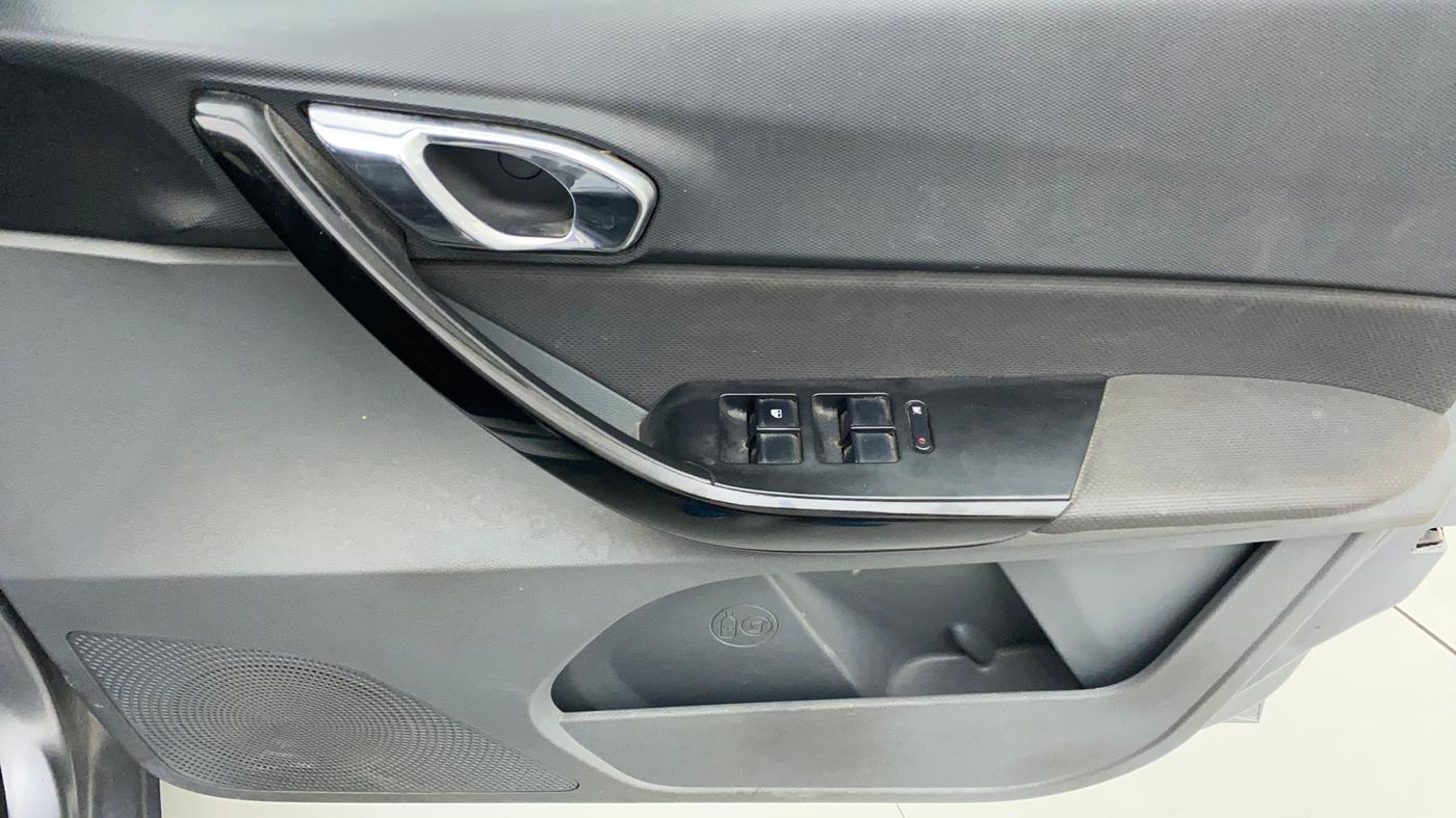 2018 Tata TIGOR XZ (O) PETROL, Petrol, Manual, 53,113 km, Driver Side Door Panels Control
