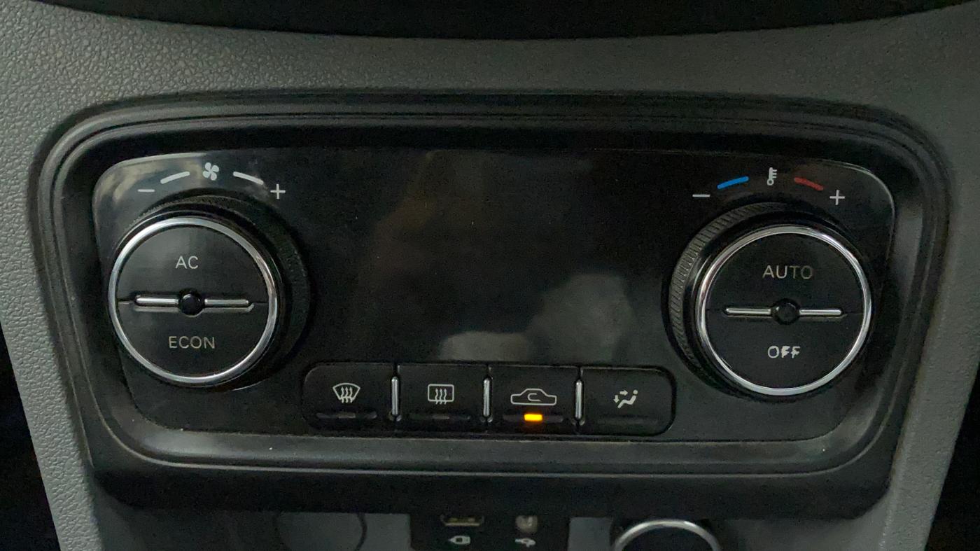 2018 Tata TIGOR XZ (O) PETROL, Petrol, Manual, 53,113 km, Automatic Climate Control