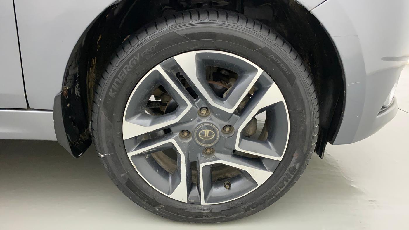 2018 Tata TIGOR XZ (O) PETROL, Petrol, Manual, 53,113 km, Right Front Wheel
