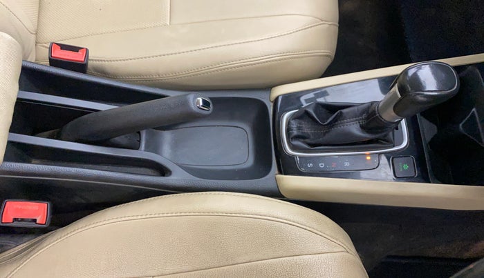 2020 Honda City 1.5L I-VTEC VX CVT, Petrol, Automatic, 31,348 km, Gear Lever
