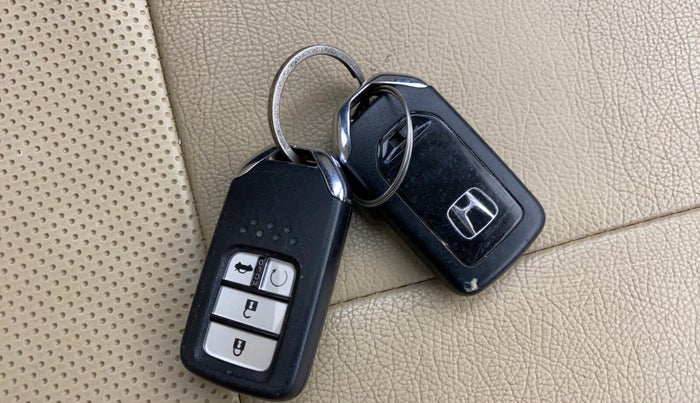 2020 Honda City 1.5L I-VTEC VX CVT, Petrol, Automatic, 31,348 km, Key Close Up