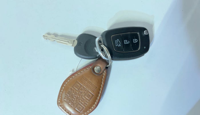 2023 Hyundai GRAND I10 NIOS SPORTZ 1.2 KAPPA VTVT, CNG, Manual, 14,226 km, Key Close Up