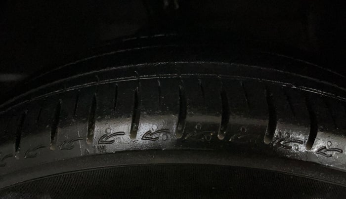 2023 Hyundai GRAND I10 NIOS SPORTZ 1.2 KAPPA VTVT, CNG, Manual, 14,226 km, Right Front Tyre Tread