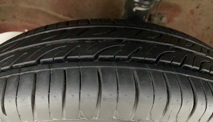 2018 Maruti Wagon R 1.0 LXI, Petrol, Manual, 35,060 km, Left Front Tyre Tread