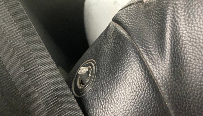2013 Maruti Alto 800 LXI CNG, CNG, Manual, 97,490 km, Second-row right seat - Seat adjuster lever broken but working