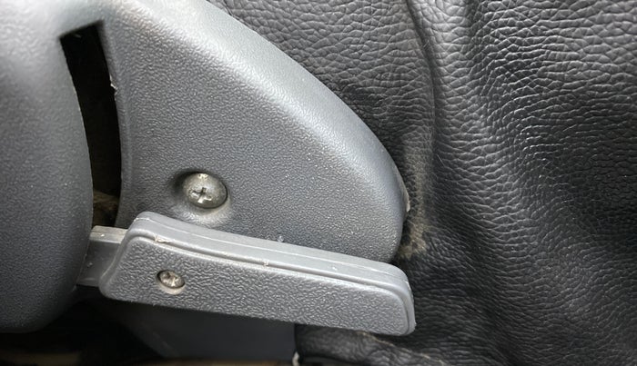 2013 Maruti Alto 800 LXI CNG, CNG, Manual, 97,490 km, Driver Side Adjustment Panel