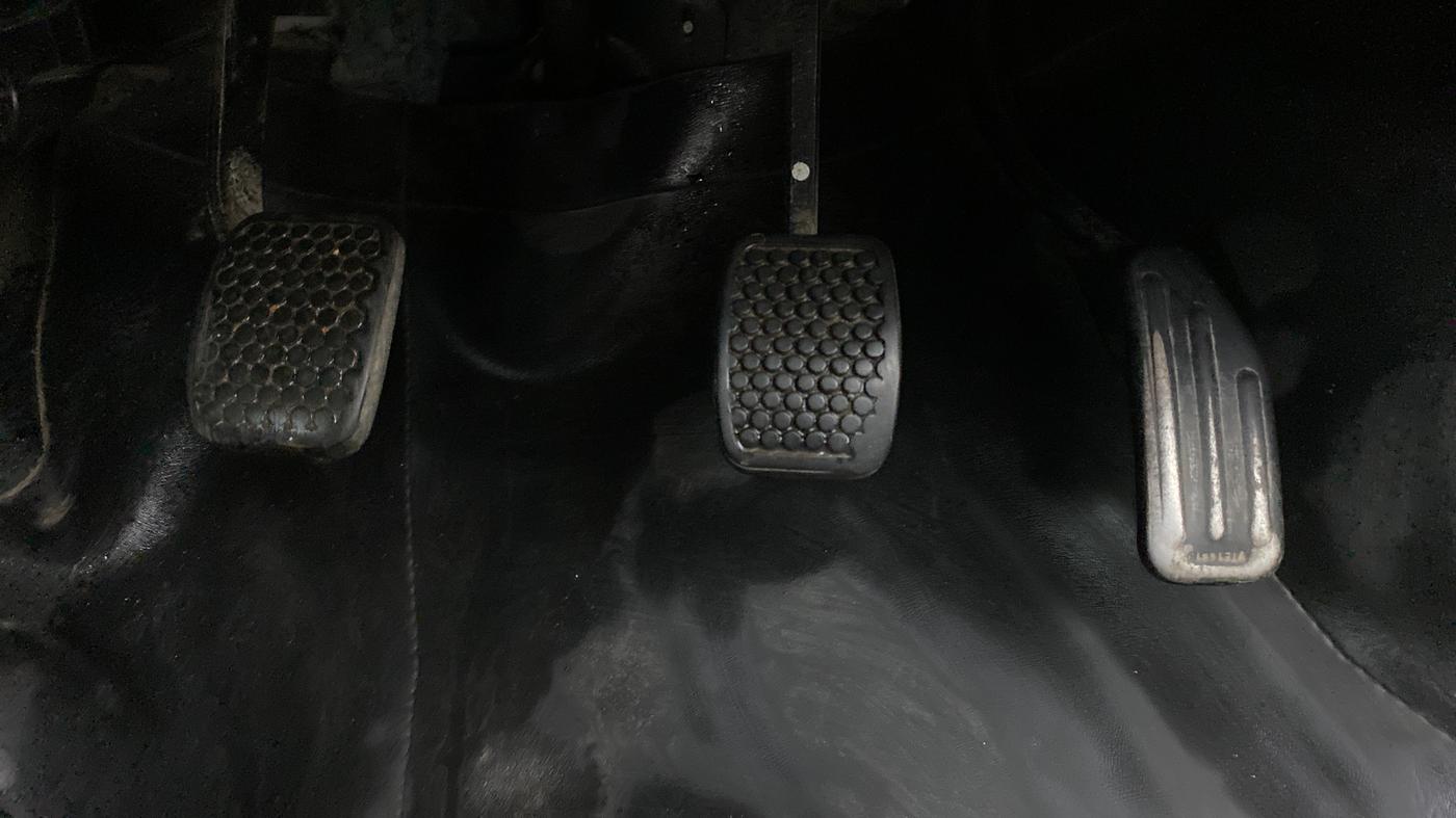 2013 Maruti Alto 800 LXI CNG, CNG, Manual, 97,490 km, Pedals