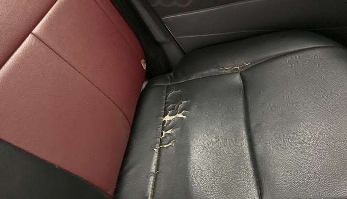 2013 Maruti Alto 800 LXI CNG, CNG, Manual, 97,490 km, Second-row left seat - Seat adjuster lever broken but working