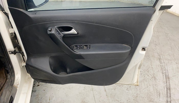 2015 Volkswagen Polo GT TSI AT, Petrol, Automatic, 1,23,356 km, Driver Side Door Panels Control