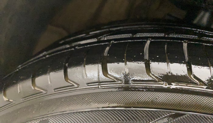 2015 Volkswagen Polo GT TSI AT, Petrol, Automatic, 1,23,356 km, Right Front Tyre Tread