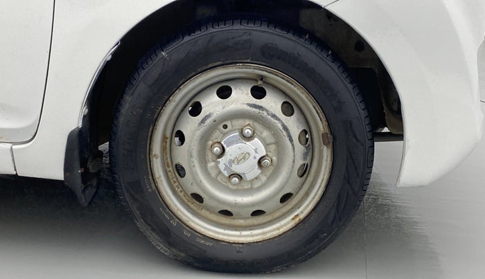 2018 Hyundai Eon ERA +, CNG, Manual, 78,450 km, Right Front Wheel