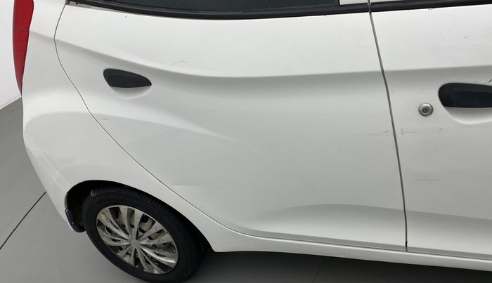2018 Hyundai Eon ERA +, CNG, Manual, 78,450 km, Right rear door - Minor scratches