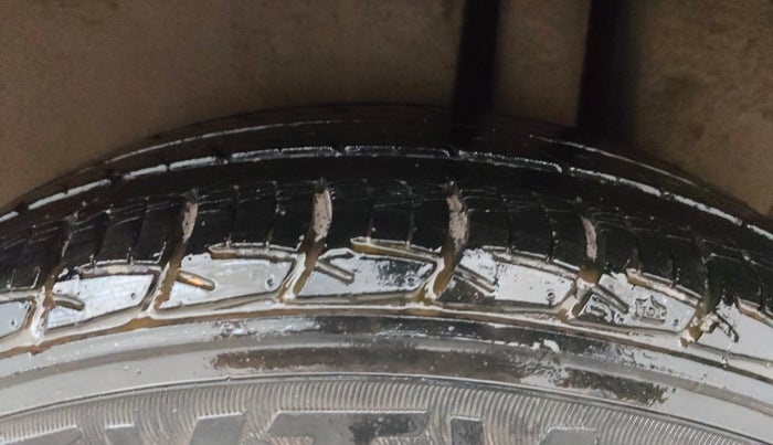 2016 Maruti Ciaz ZXI, Petrol, Manual, 34,030 km, Left Rear Tyre Tread