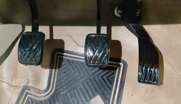 2016 Maruti Ciaz ZXI, Petrol, Manual, 34,030 km, Pedals