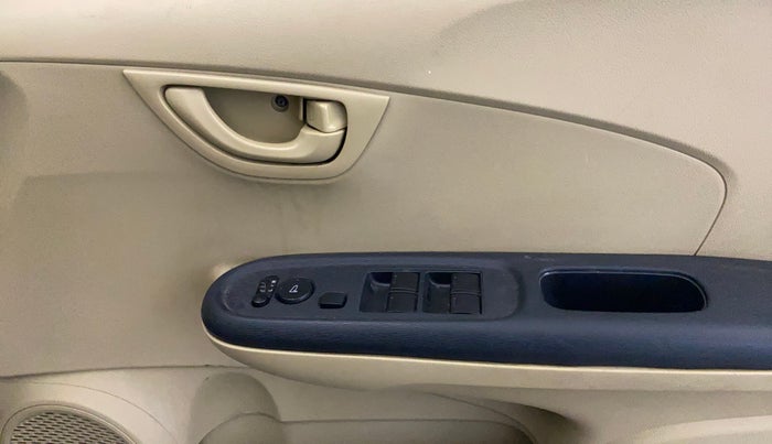 2015 Honda Amaze 1.2L I-VTEC SX, Petrol, Manual, 74,538 km, Driver Side Door Panels Control