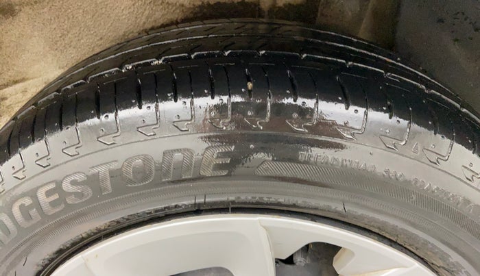 2017 Maruti IGNIS DELTA 1.2 K12, Petrol, Manual, 29,466 km, Left Rear Tyre Tread