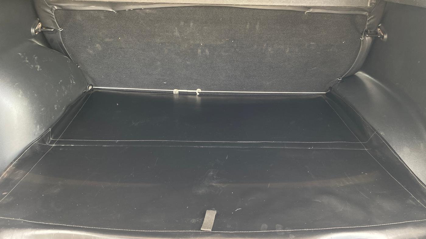 2017 Hyundai Creta S PLUS 1.4 DIESEL, Diesel, Manual, 68,982 km, Boot Inside