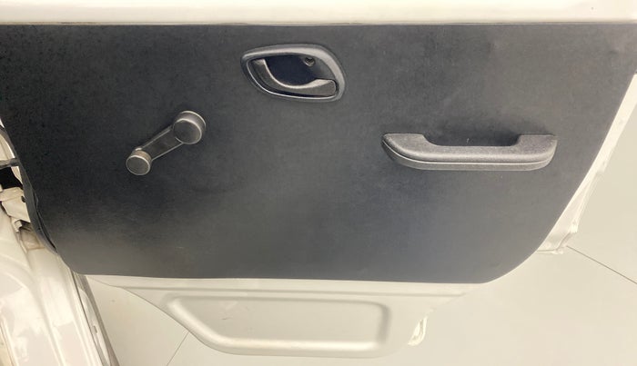 2019 Maruti Eeco 7 STR, Petrol, Manual, 36,142 km, Driver Side Door Panels Control