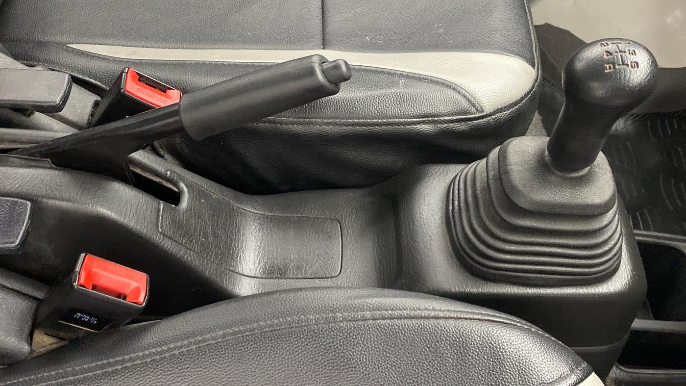 2019 Maruti Eeco 7 STR, Petrol, Manual, 36,142 km, Gear Lever