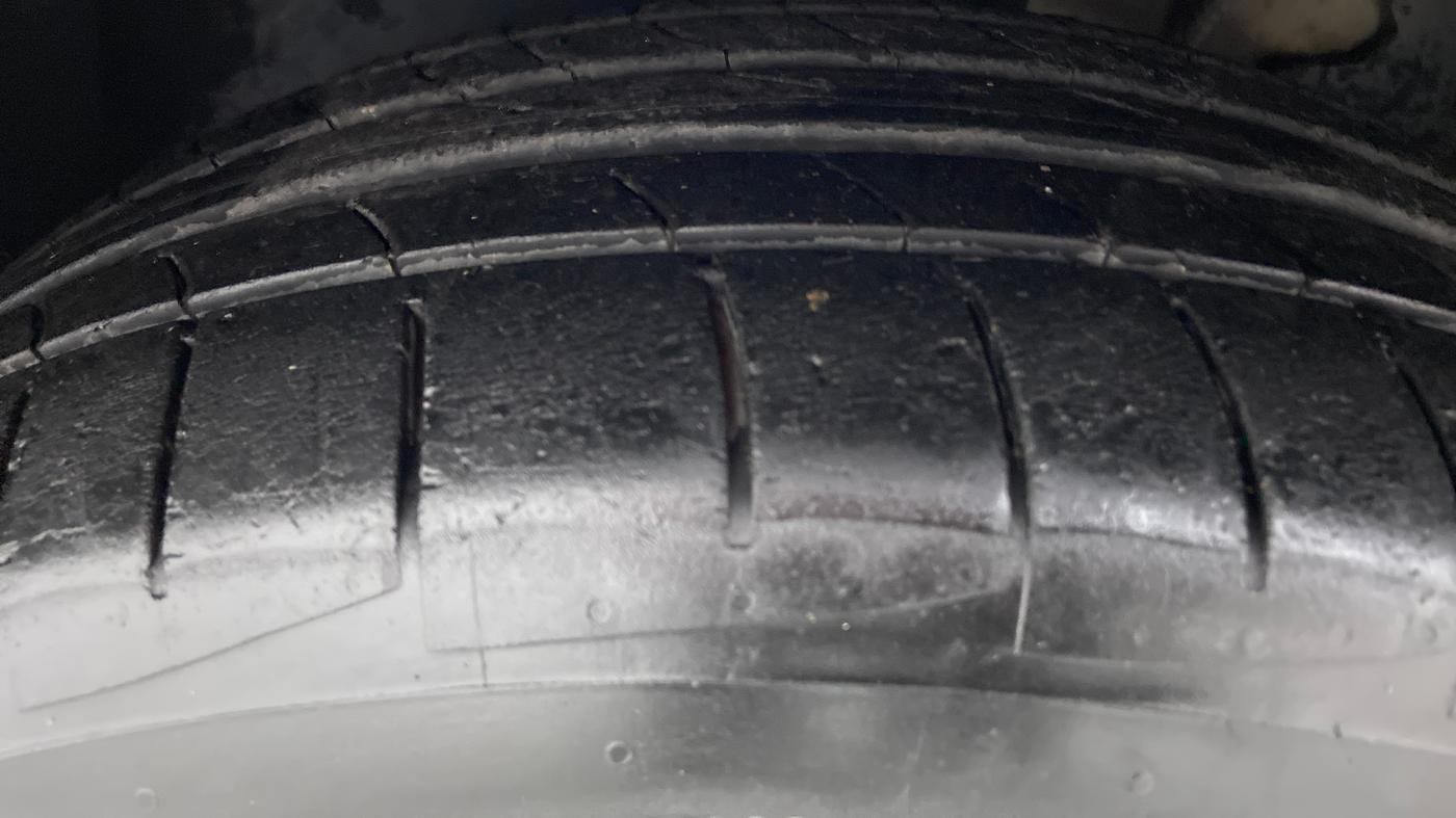 2015 Volkswagen Jetta HIGHLINE TDI AT, Diesel, Automatic, 97,503 km, Left Front Tyre Tread
