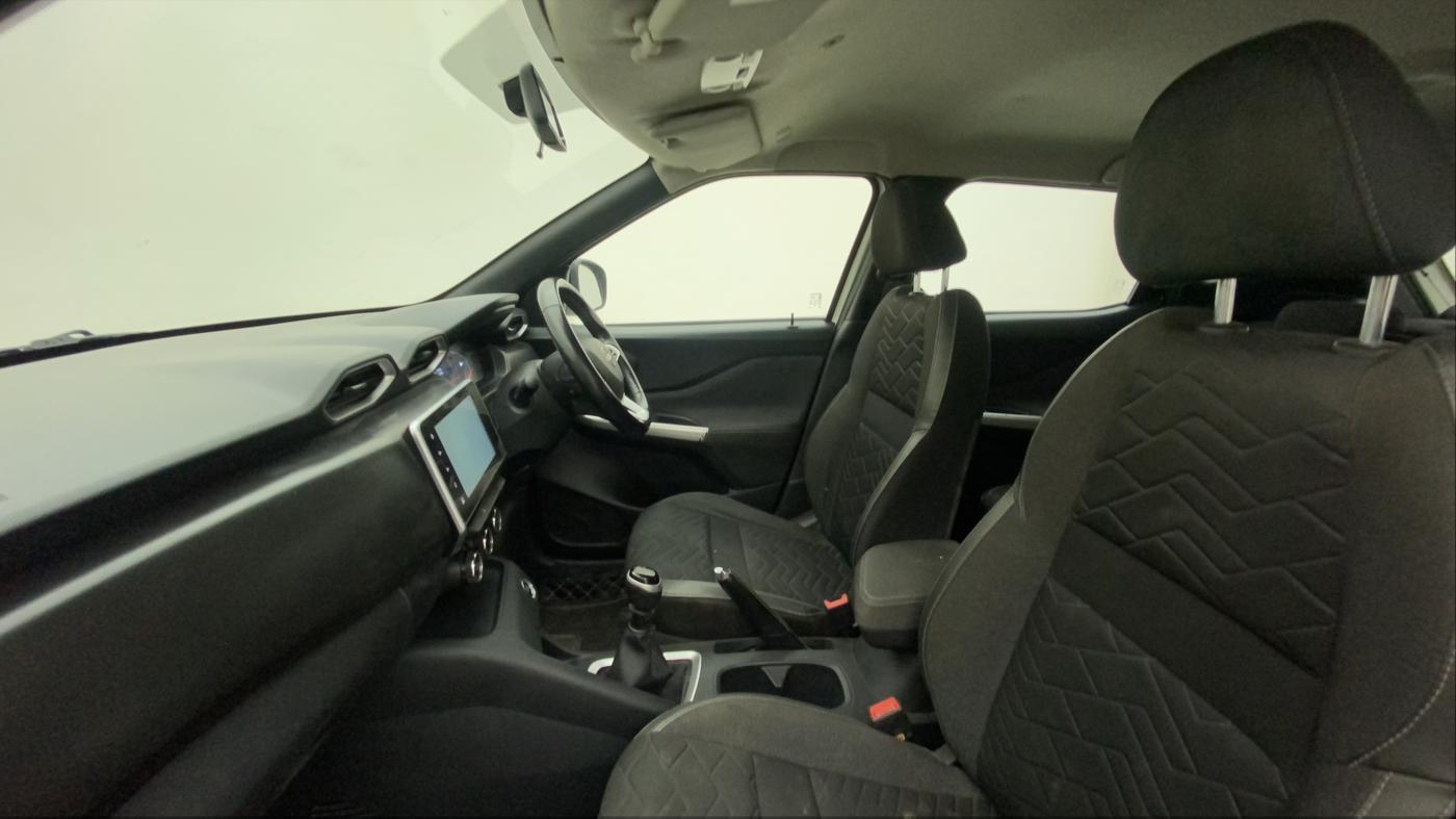 2021 Nissan MAGNITE XV PREMIUM DUAL TONE, Petrol, Manual, 43,055 km, Right Side Front Door Cabin