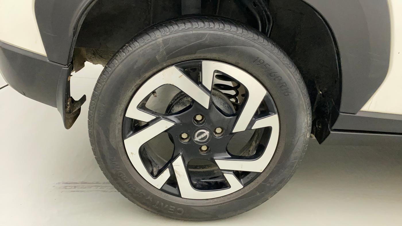 2021 Nissan MAGNITE XV PREMIUM DUAL TONE, Petrol, Manual, 43,055 km, Right Rear Wheel