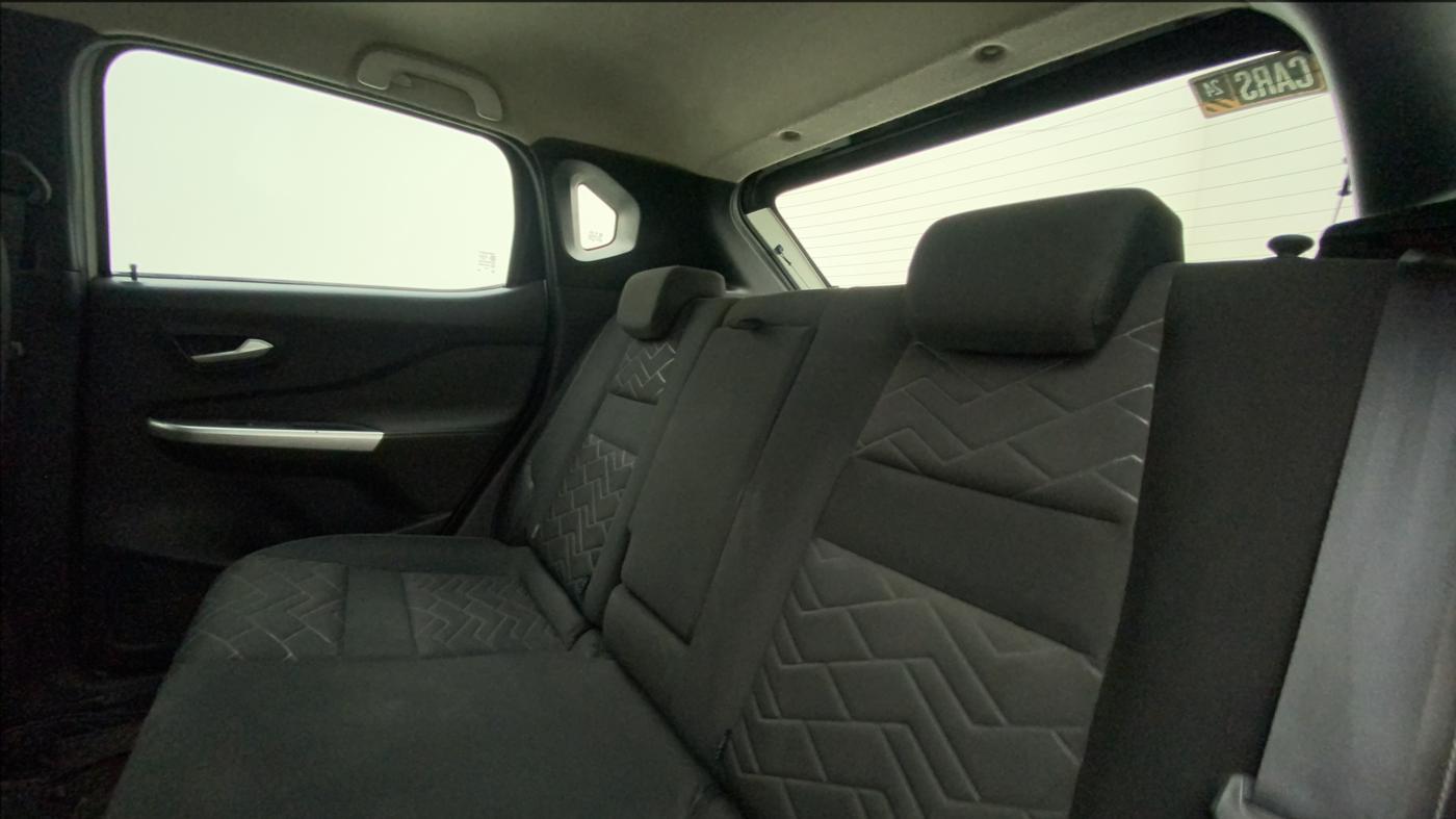 2021 Nissan MAGNITE XV PREMIUM DUAL TONE, Petrol, Manual, 43,055 km, Right Side Rear Door Cabin