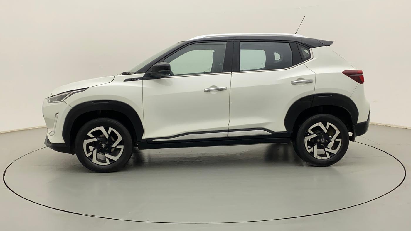 2021 Nissan MAGNITE XV PREMIUM DUAL TONE, Petrol, Manual, 43,055 km, Left Side