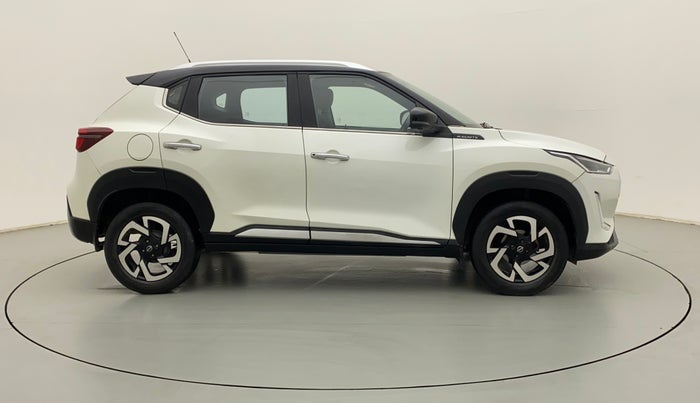 2021 Nissan MAGNITE XV PREMIUM DUAL TONE, Petrol, Manual, 43,055 km, Right Side View