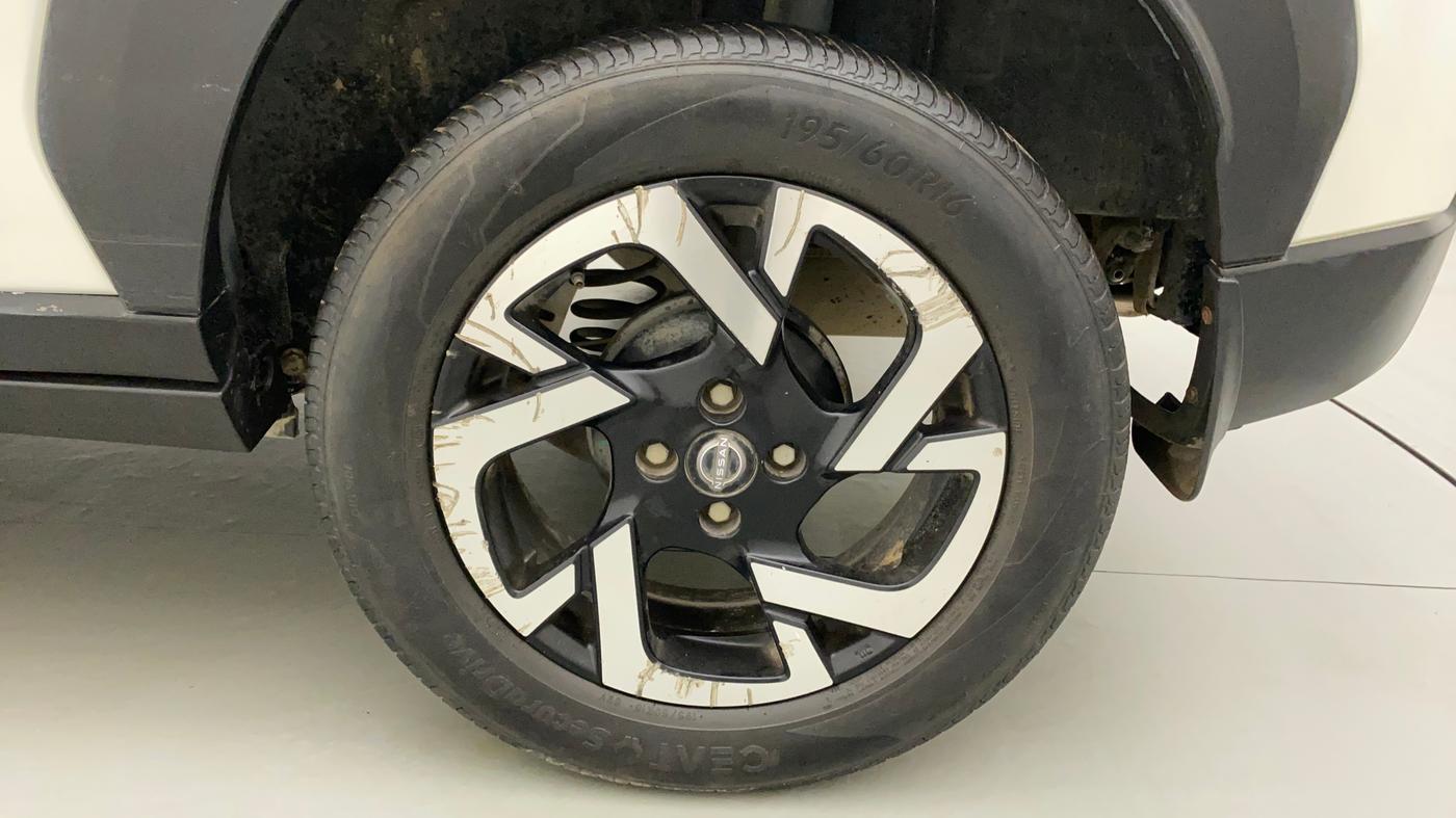 2021 Nissan MAGNITE XV PREMIUM DUAL TONE, Petrol, Manual, 43,055 km, Left Rear Wheel