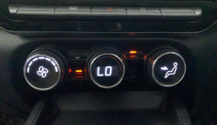 2021 Nissan MAGNITE XV PREMIUM DUAL TONE, Petrol, Manual, 43,055 km, Automatic Climate Control
