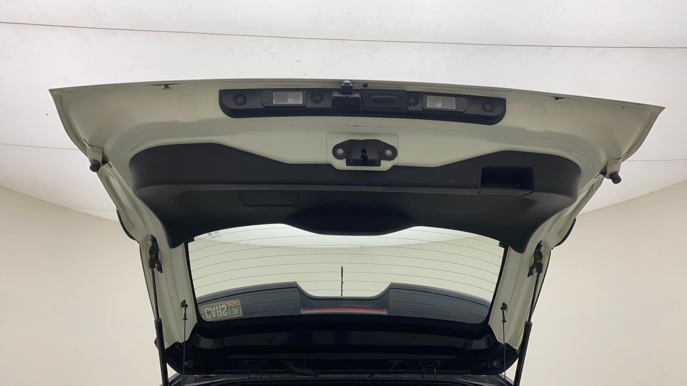 2021 Nissan MAGNITE XV PREMIUM DUAL TONE, Petrol, Manual, 43,055 km, Boot Door Open
