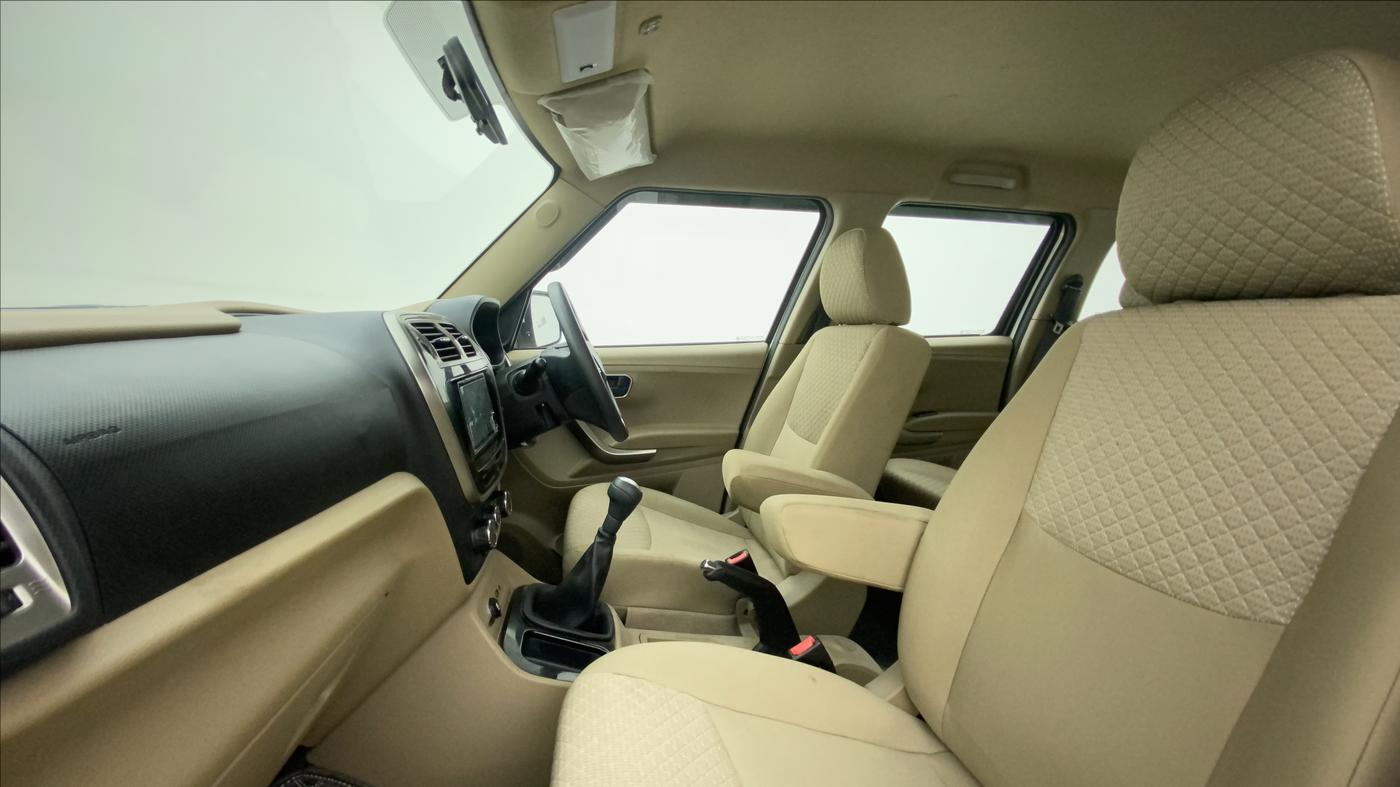 2023 Mahindra BOLERO NEO N10 R, Diesel, Manual, 7,258 km, Right Side Front Door Cabin