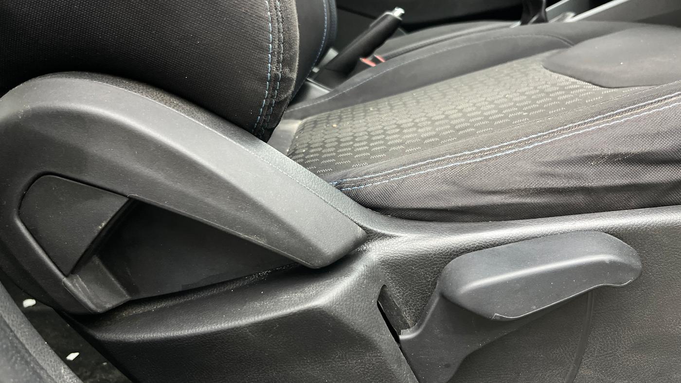 2019 Ford New Figo TITANIUM BLU 1.2 PETROL, Petrol, Manual, 49,808 km, Driver Side Adjustment Panel