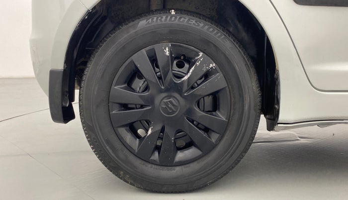 2011 Maruti Swift VXI D, Petrol, Manual, 88,298 km, Right Rear Wheel