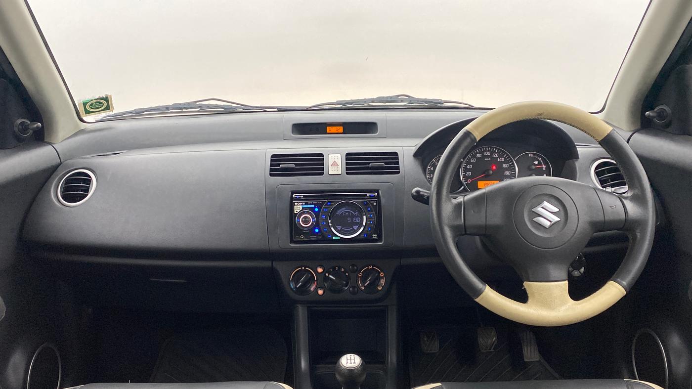 2011 Maruti Swift VXI D, Petrol, Manual, 88,298 km, Dashboard