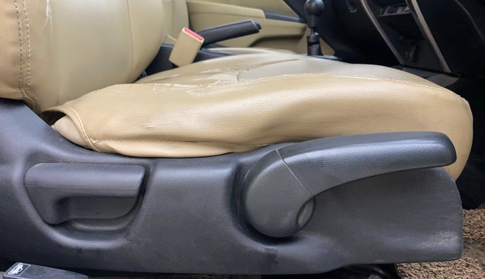 2014 Honda City 1.5L I-VTEC S MT, Petrol, Manual, 1,27,416 km, Driver Side Adjustment Panel