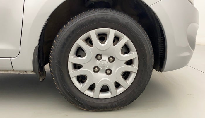 2012 Hyundai i20 MAGNA (O) 1.4 CRDI, Diesel, Manual, 57,321 km, Right Front Wheel