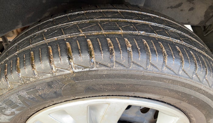 2021 Datsun Redi Go T(O), Petrol, Manual, 90,667 km, Left Rear Tyre Tread