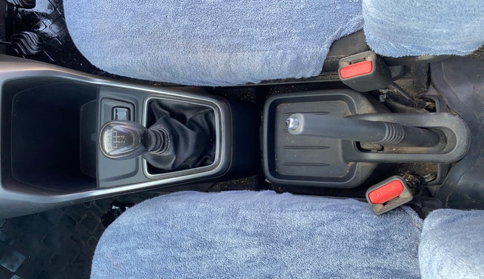 2021 Datsun Redi Go T(O), Petrol, Manual, 90,667 km, Gear Lever