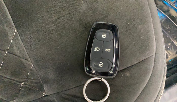 2020 Tata ALTROZ XZ DIESEL, Diesel, Manual, 1,43,911 km, Key Close Up