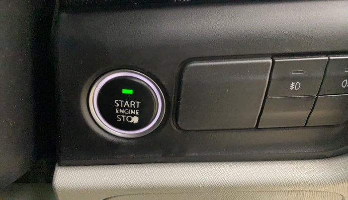 2020 Tata ALTROZ XZ DIESEL, Diesel, Manual, 1,43,911 km, Keyless Start/ Stop Button