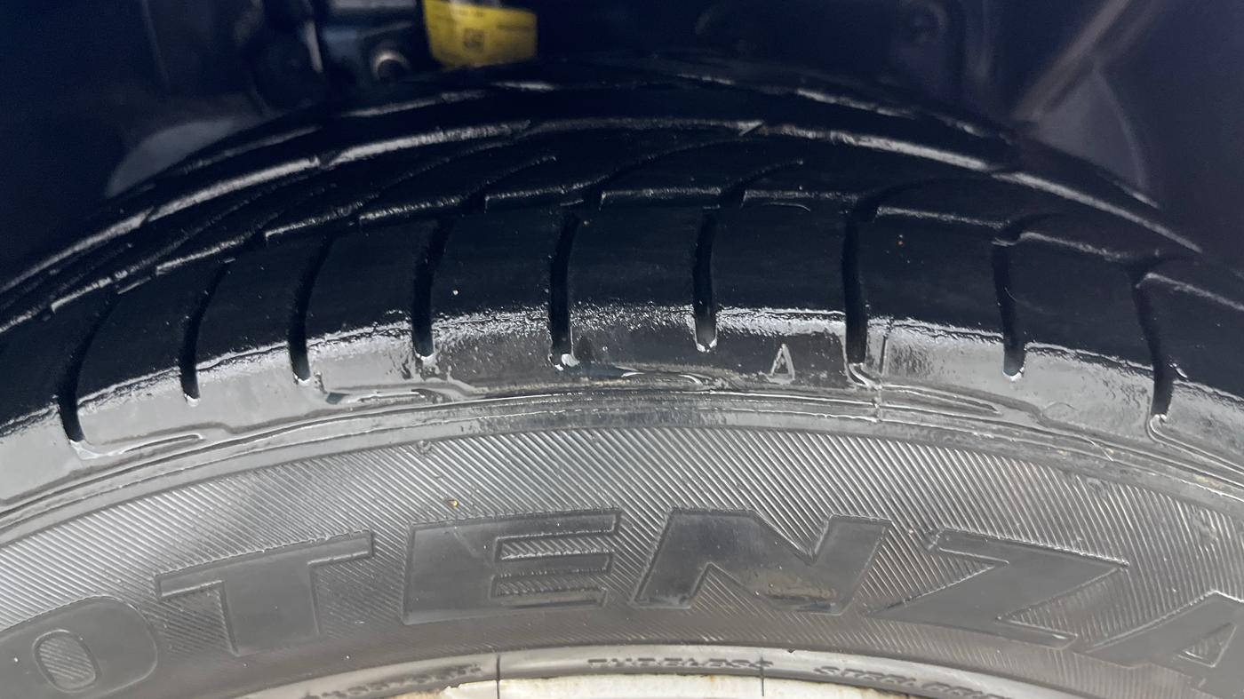 2015 Ford Ecosport TITANIUM 1.5L PETROL AT, Petrol, Automatic, 1,04,327 km, Right Front Tyre Tread